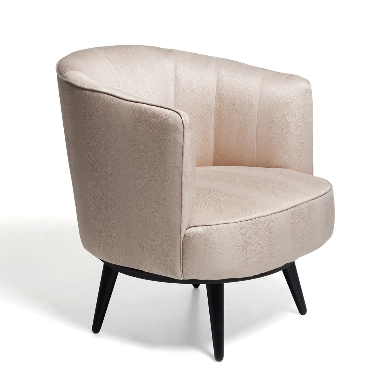 1650 Cordi Light Pink Leather Lounge Chair