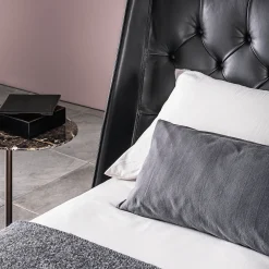 5700 Opera Black Leather Bed with Capitonné Headboard