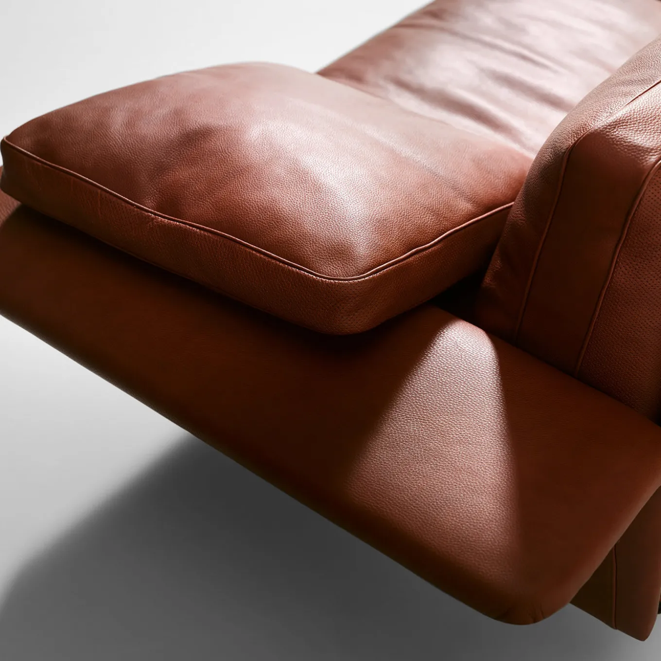 Alato Brown Leather Sofa