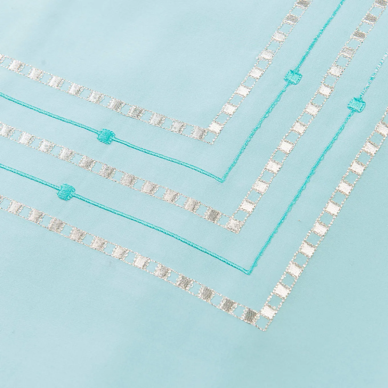 Ametista Light Blue Embroidered Cotton Satin Bedding Set