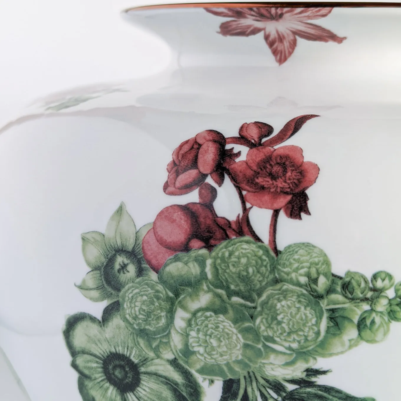 Amphora Porcelain Vase With Green And Red Flowers H24Cm