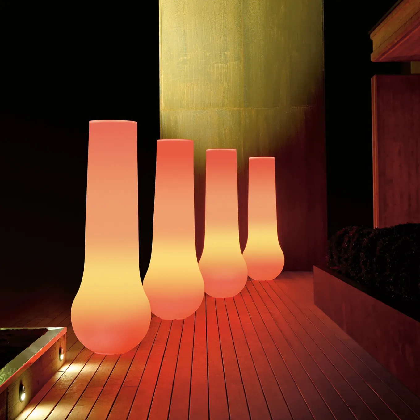 Arena Floor Lamp with RGB Light Kit by Giorgio Tesi