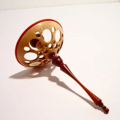 Aria Spinning Top in Maple and Muirapiranga