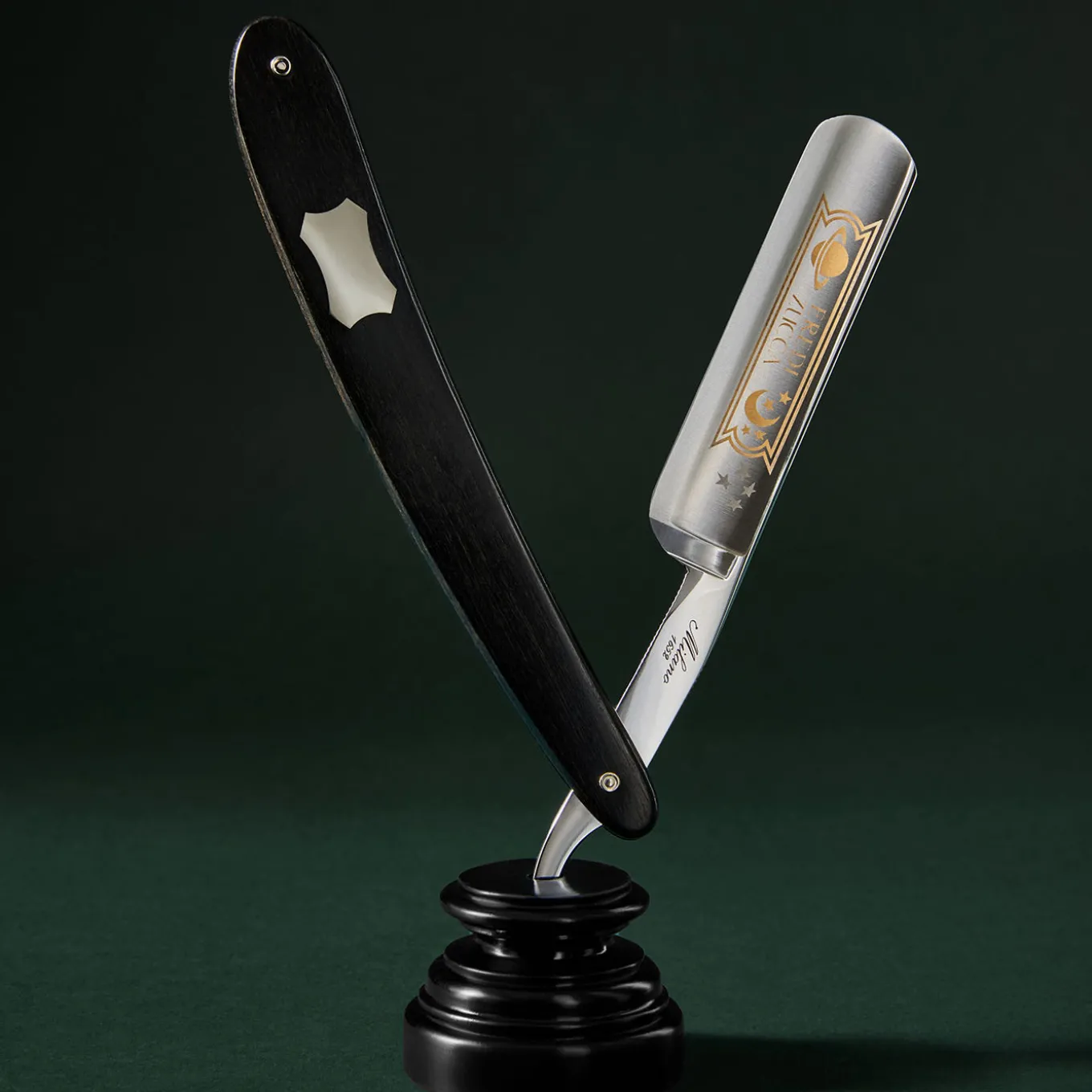 Astrale Ebony Straight Razor