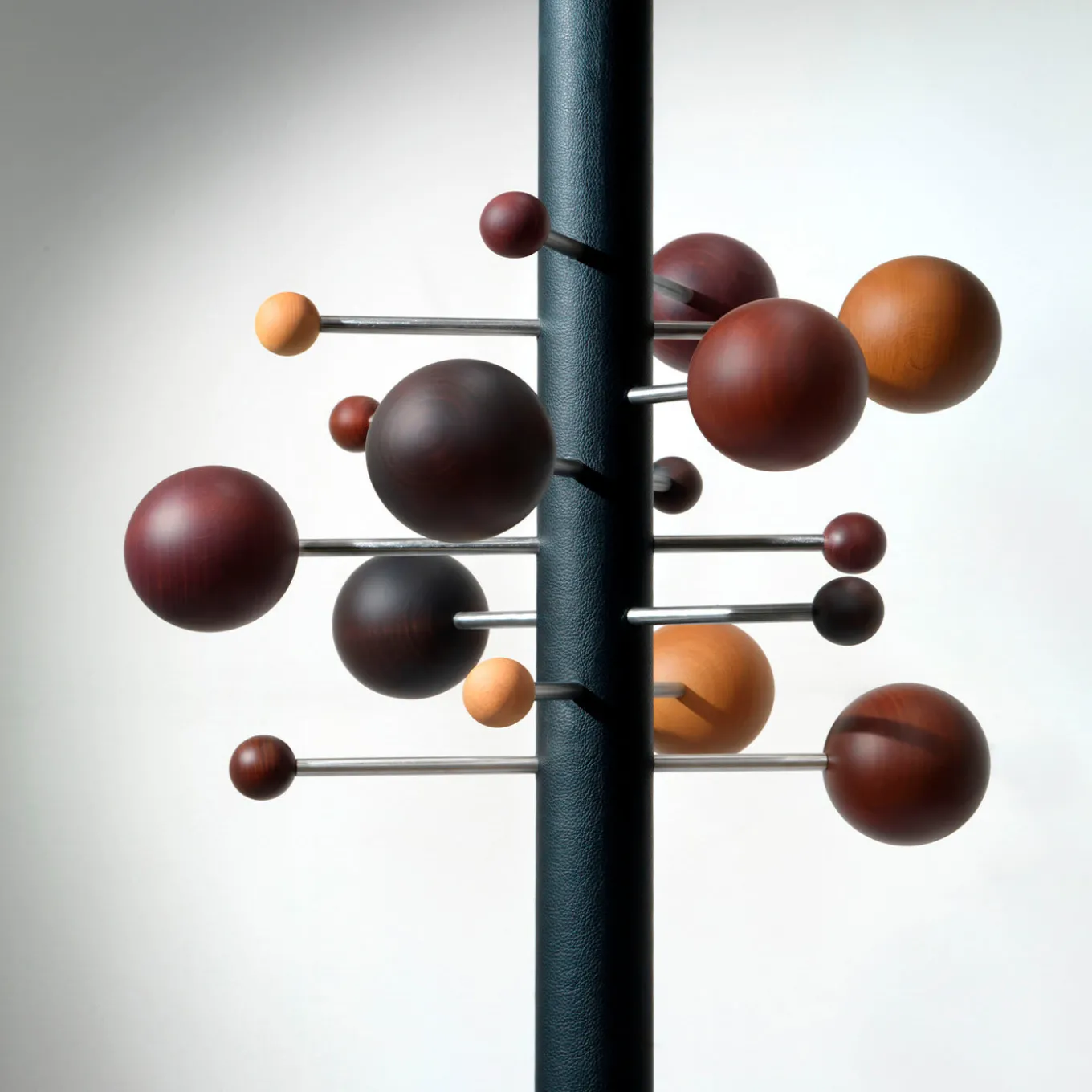 AT16 Coat Rack by Osvaldo Borsani