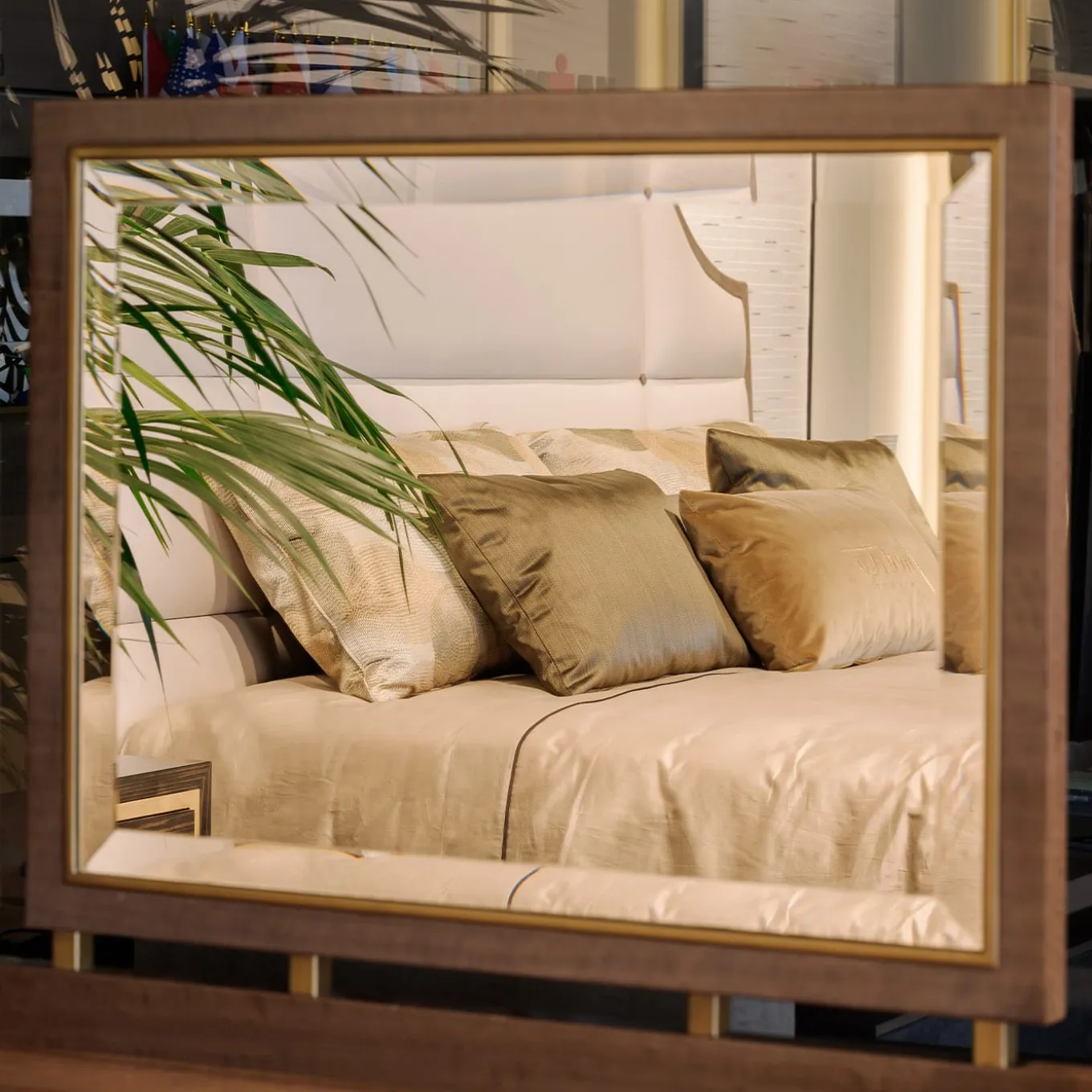 Baldwin Vanity Table by Giannella Ventura