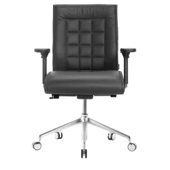Beauté B Black Armchair
