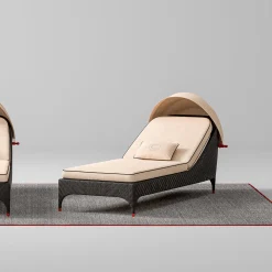 Black 1-Seater Sunbed with White Cushions