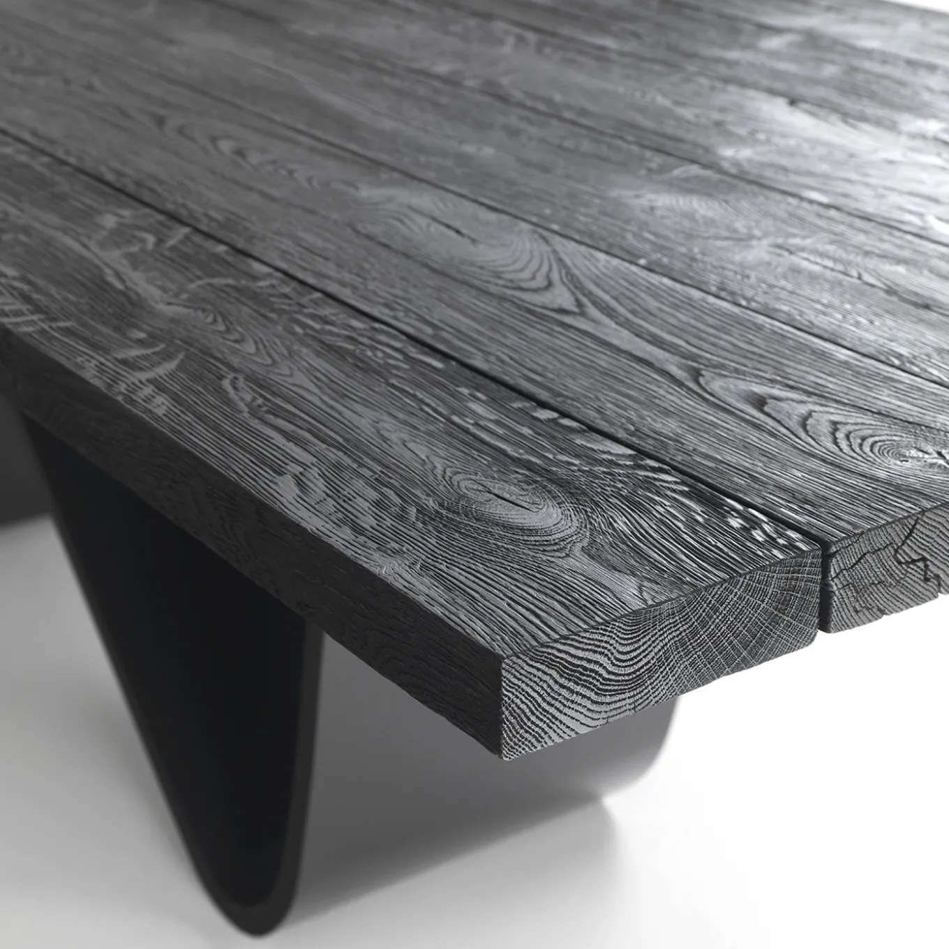 Bree E Onda black solid oak wood and iron Dining Table