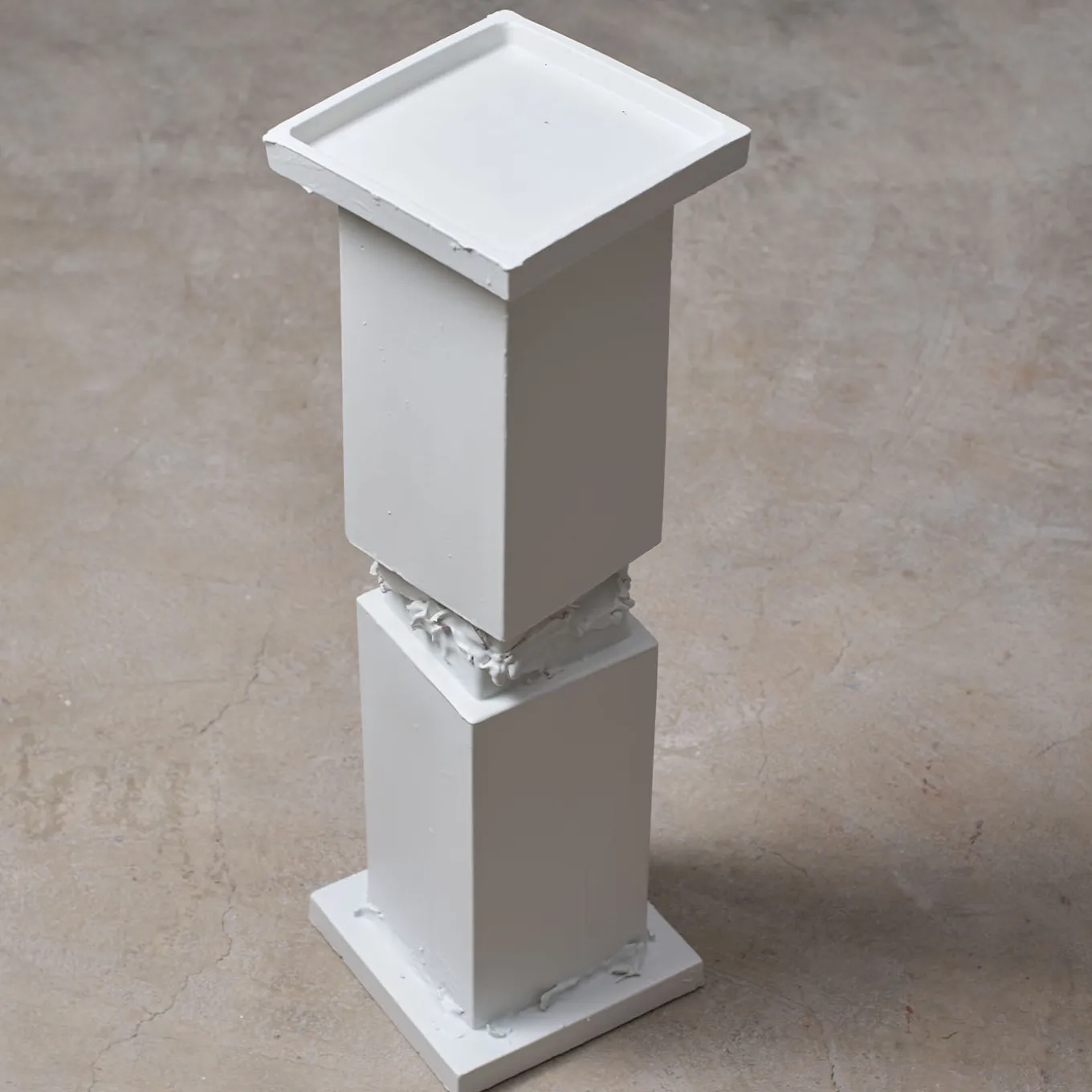 Brenta+Brenta White Ceramic Pedestal