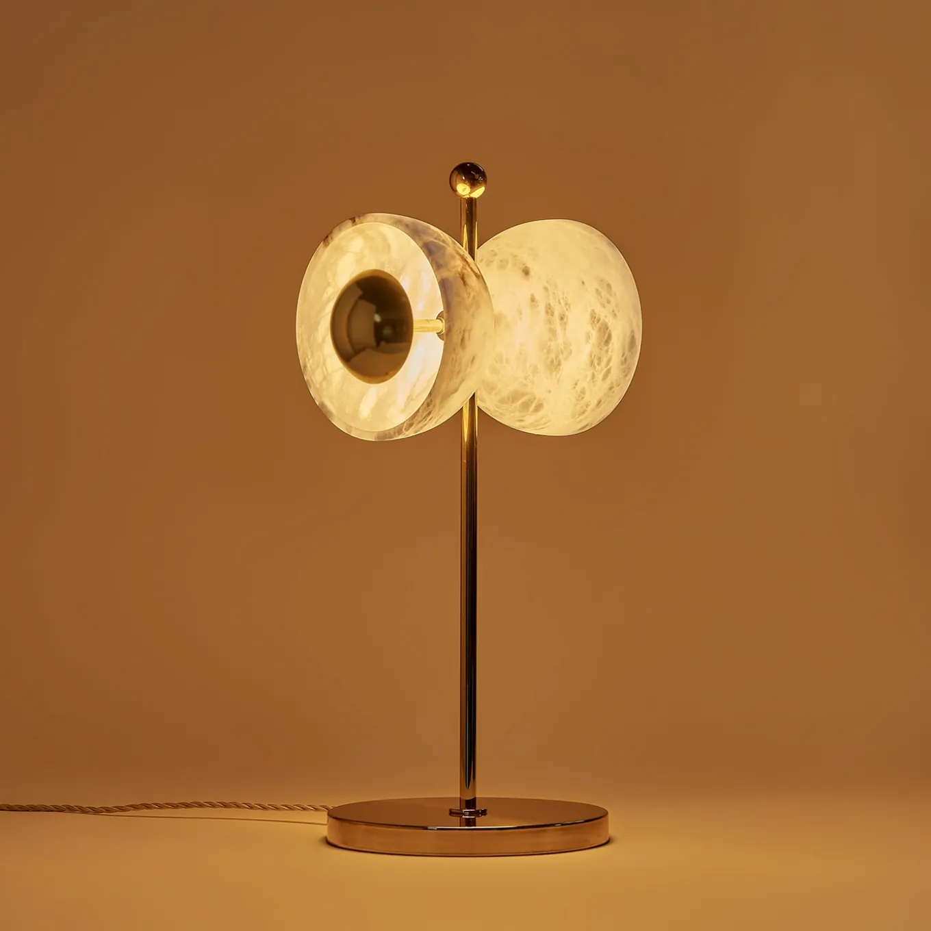 Butterfly Table Lamp in Polished Brass and Alabaster