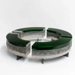 Cala bench full resin top R18