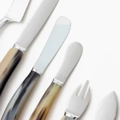 Cheese Cutlery Set in Natural Horn