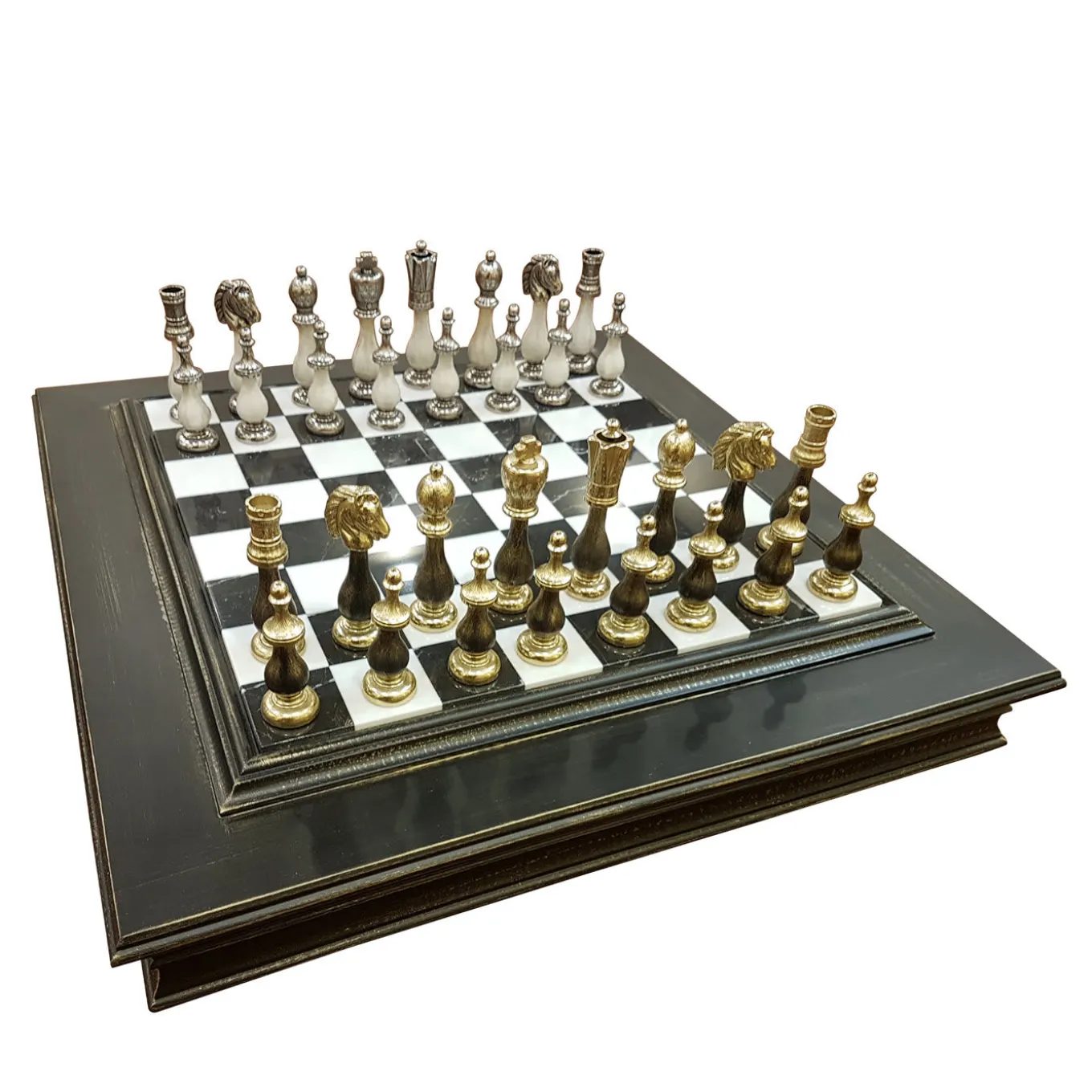 Chess Set Adorned with Arabesques