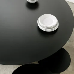 Chiodo 7 Black Table