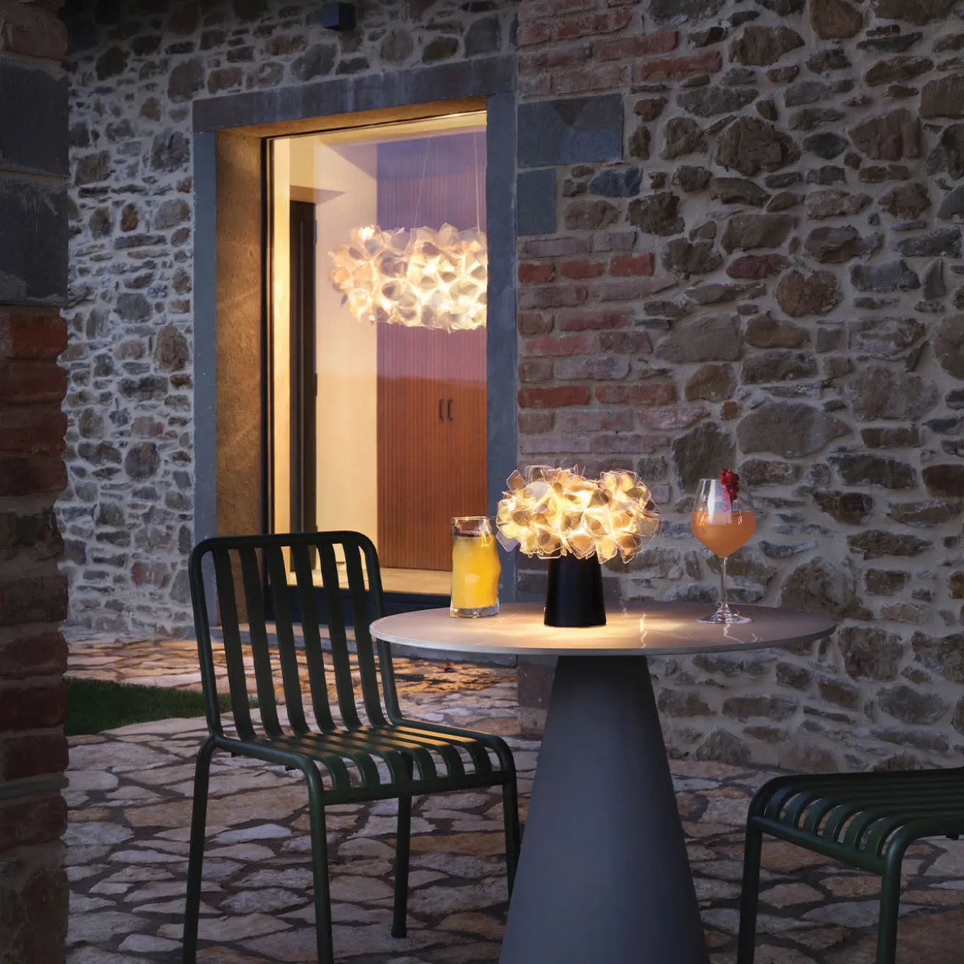 Clizia Mama Non Mama Rechargeable Gold & Dark Table Lamp