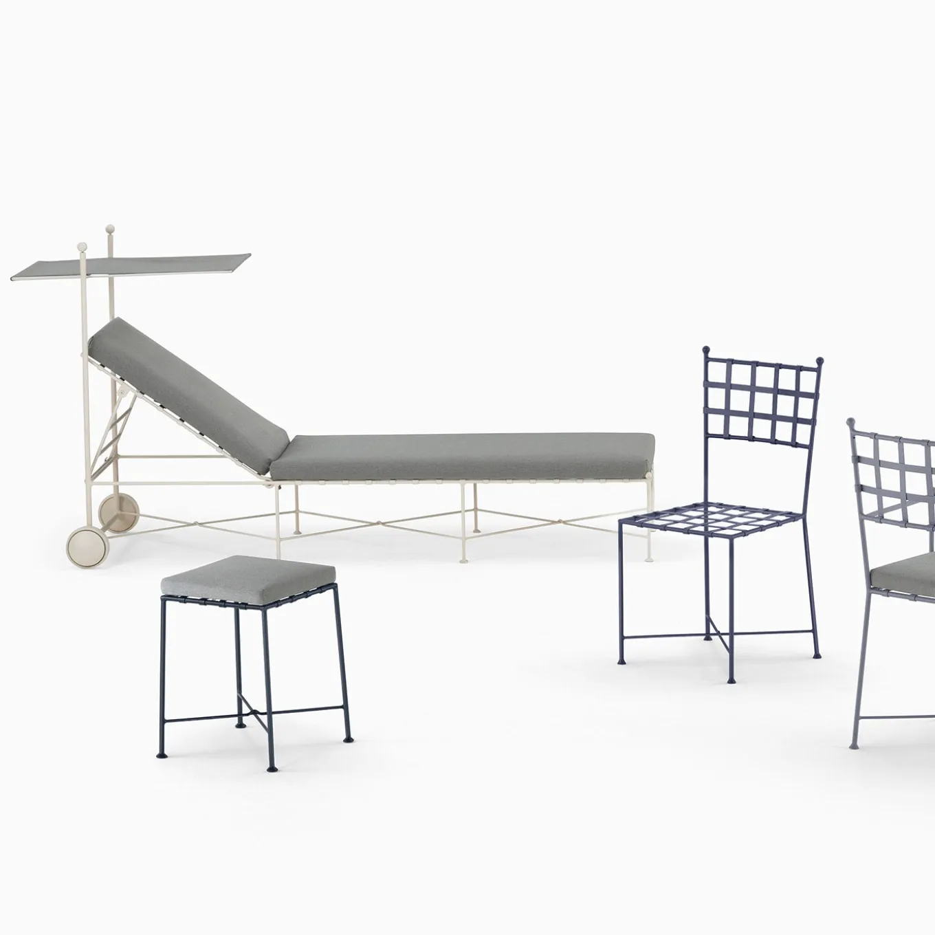 Club Wheeled White Wrought Iron Daybed