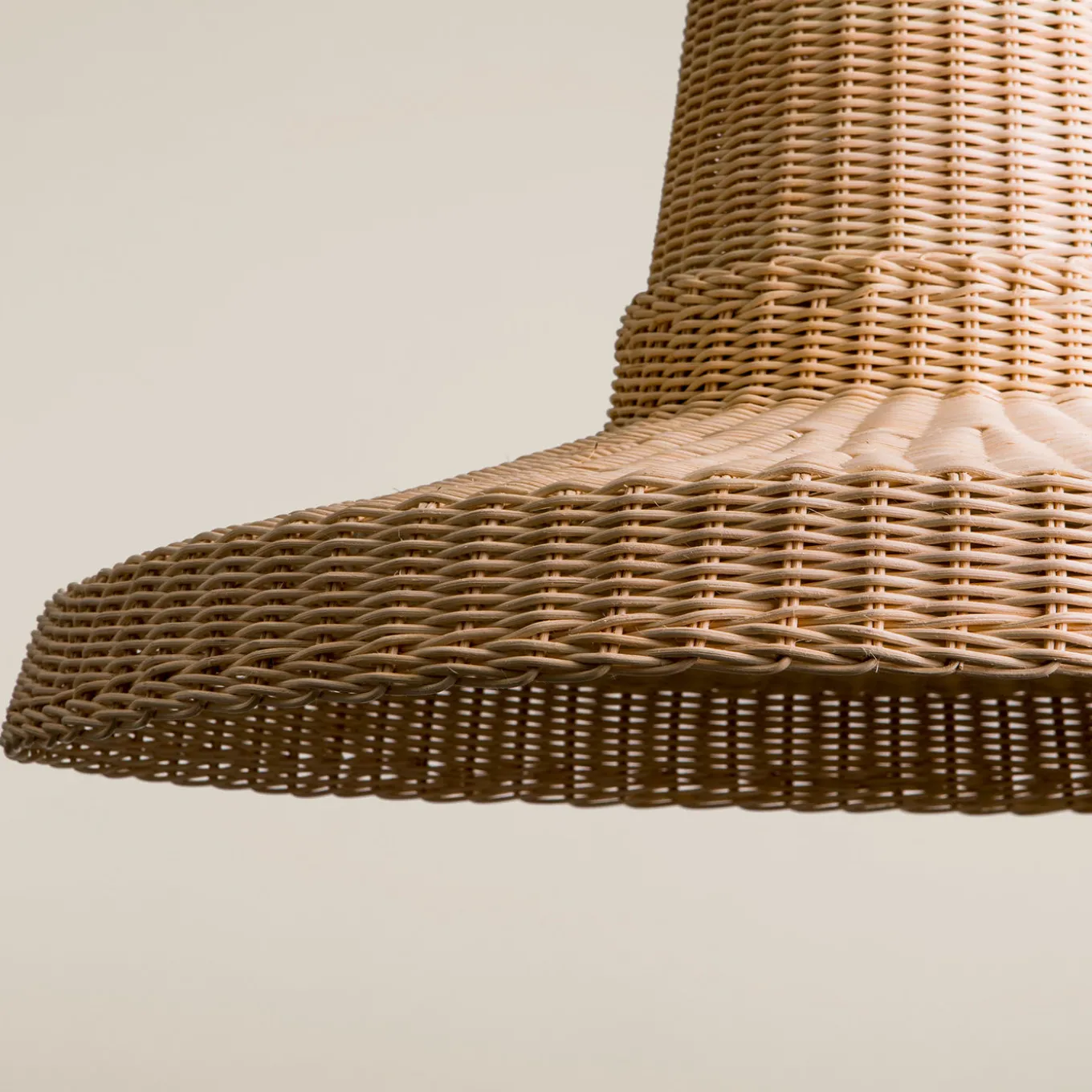 Cocolla Pendant Lamp by Maurizio Bernabei