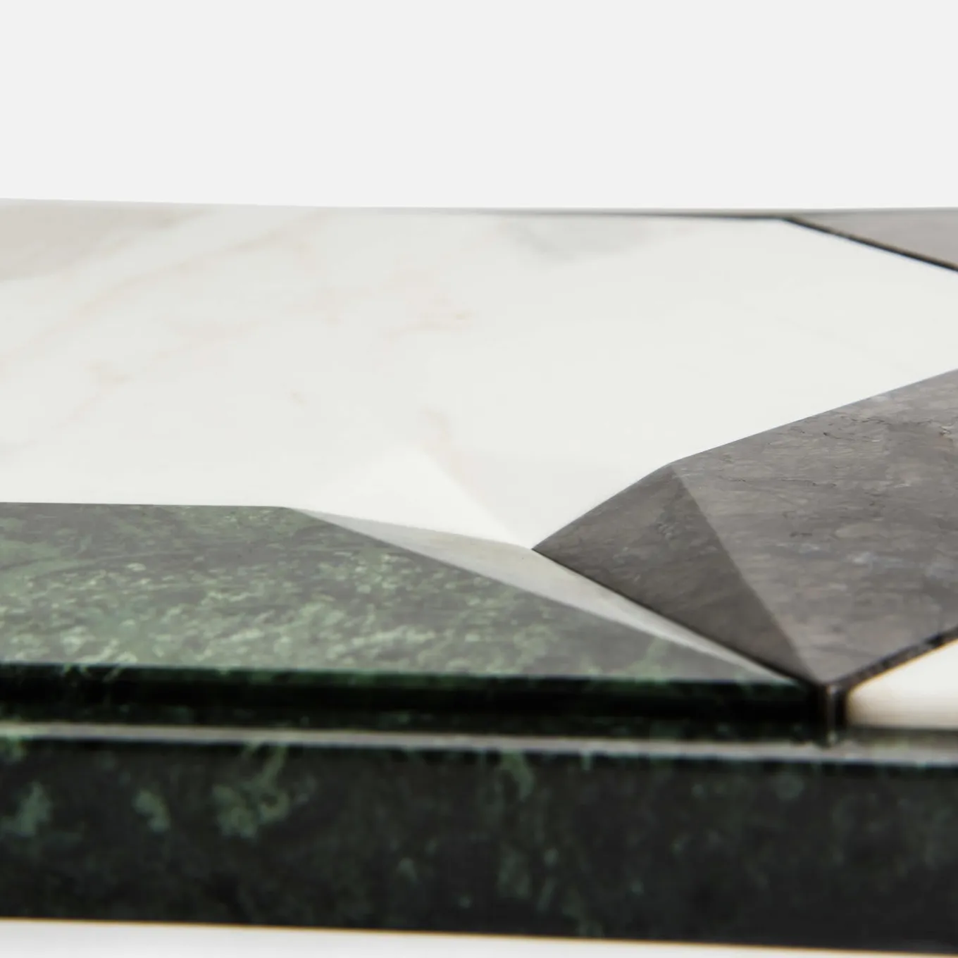 Convivio Diamond Mix Centerpiece