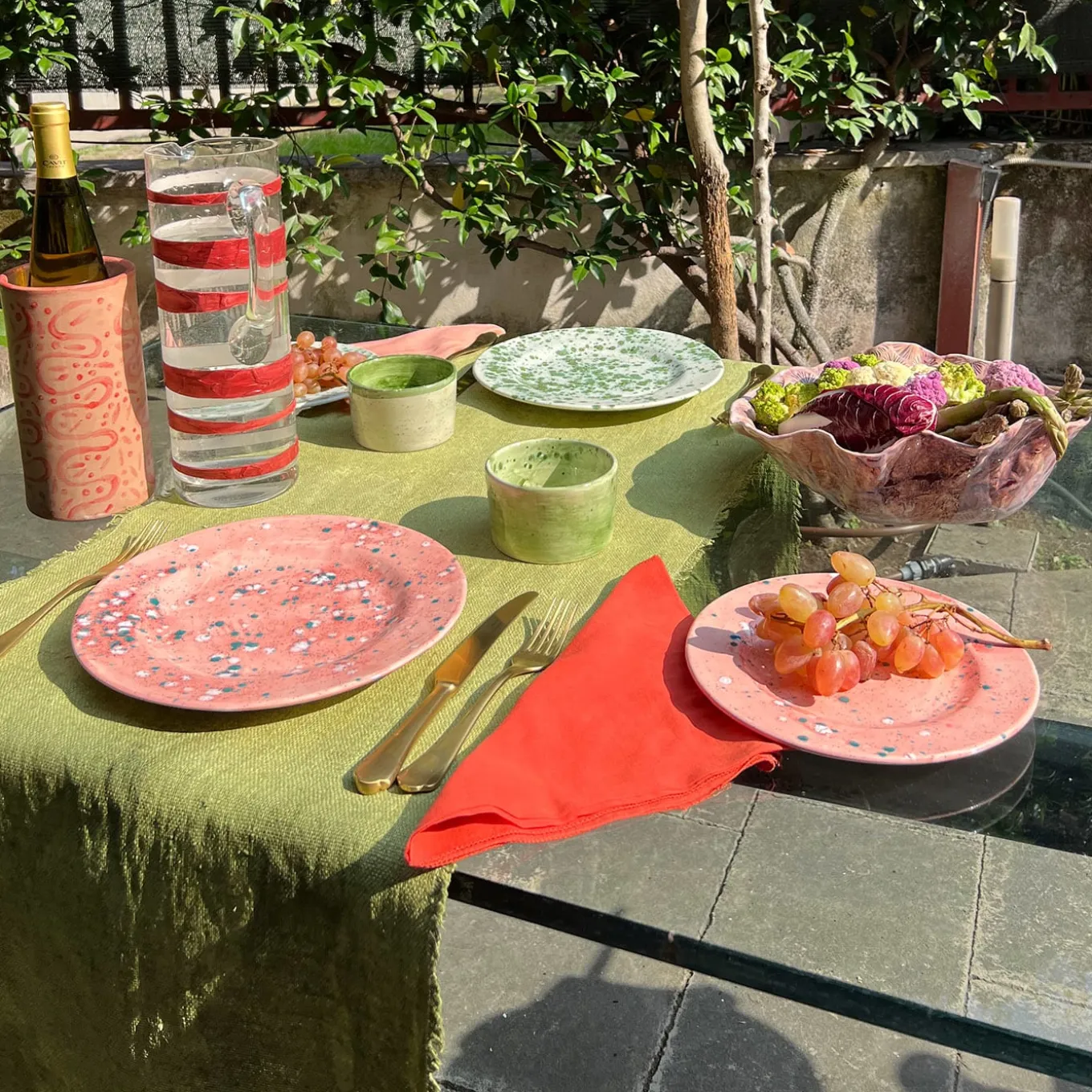 Coral Mottled Fruit Plate