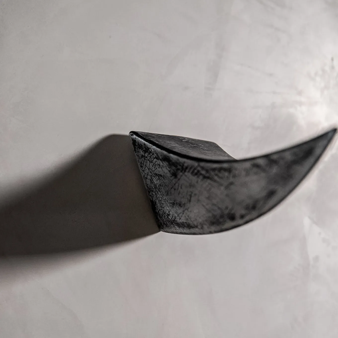 Cornelio Black Coat Hanger