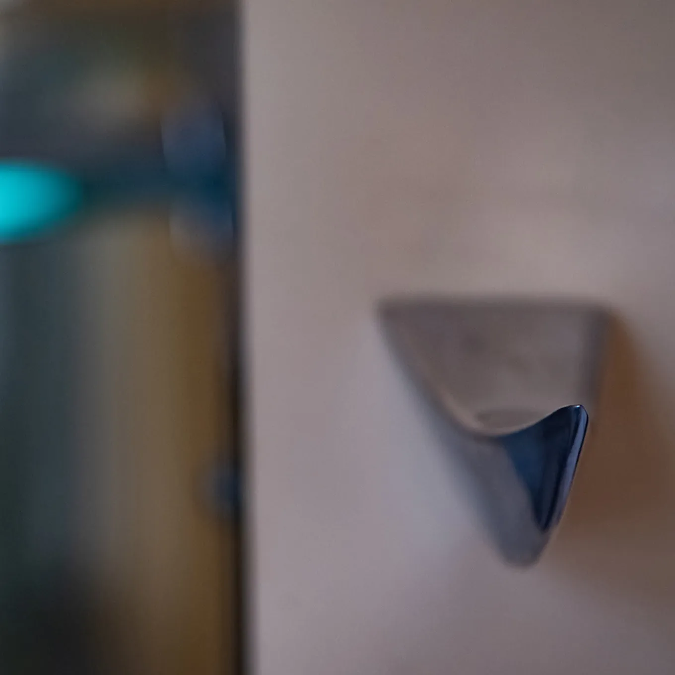 Cornelio Silver Coat Hanger