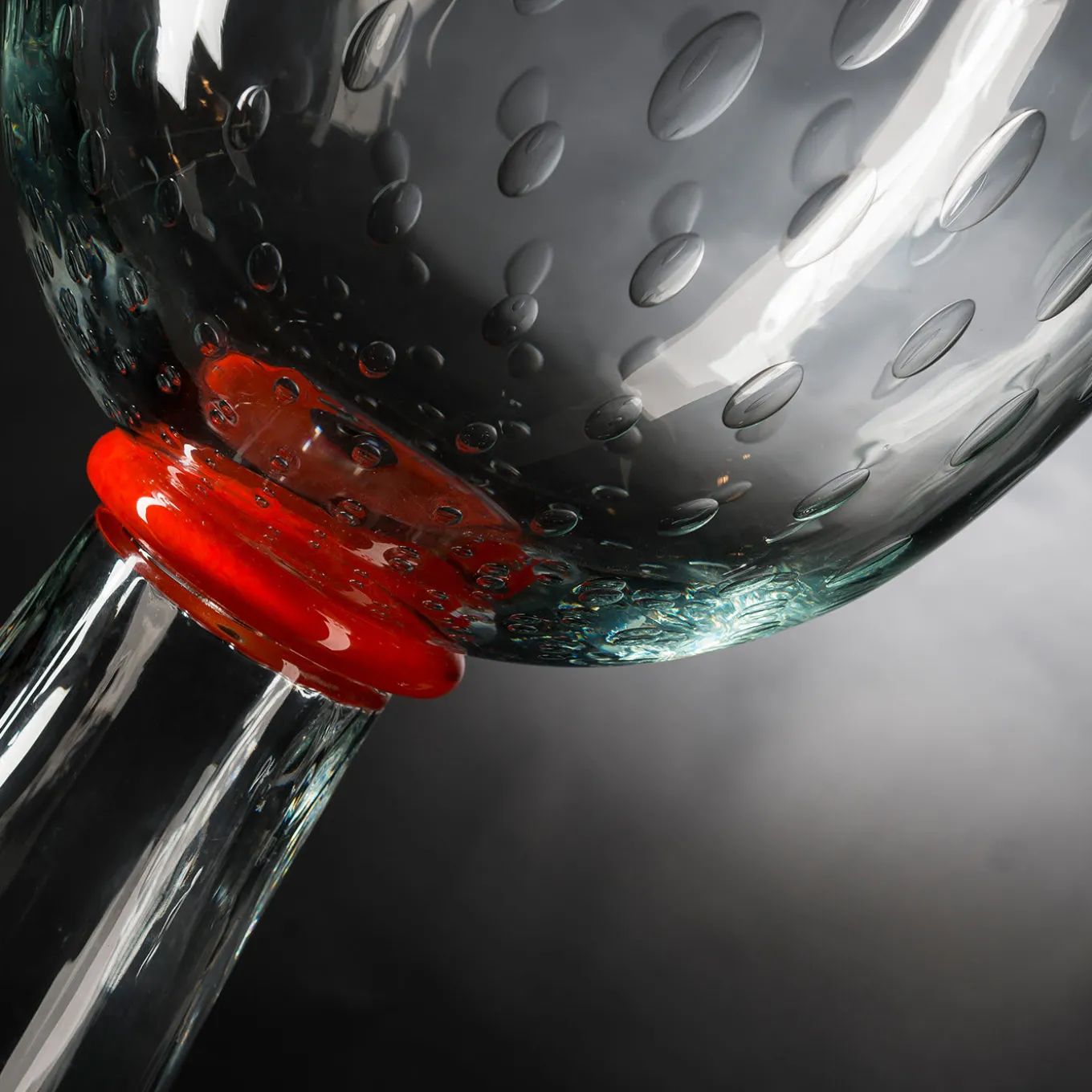 Correr Clear and Orange Vase