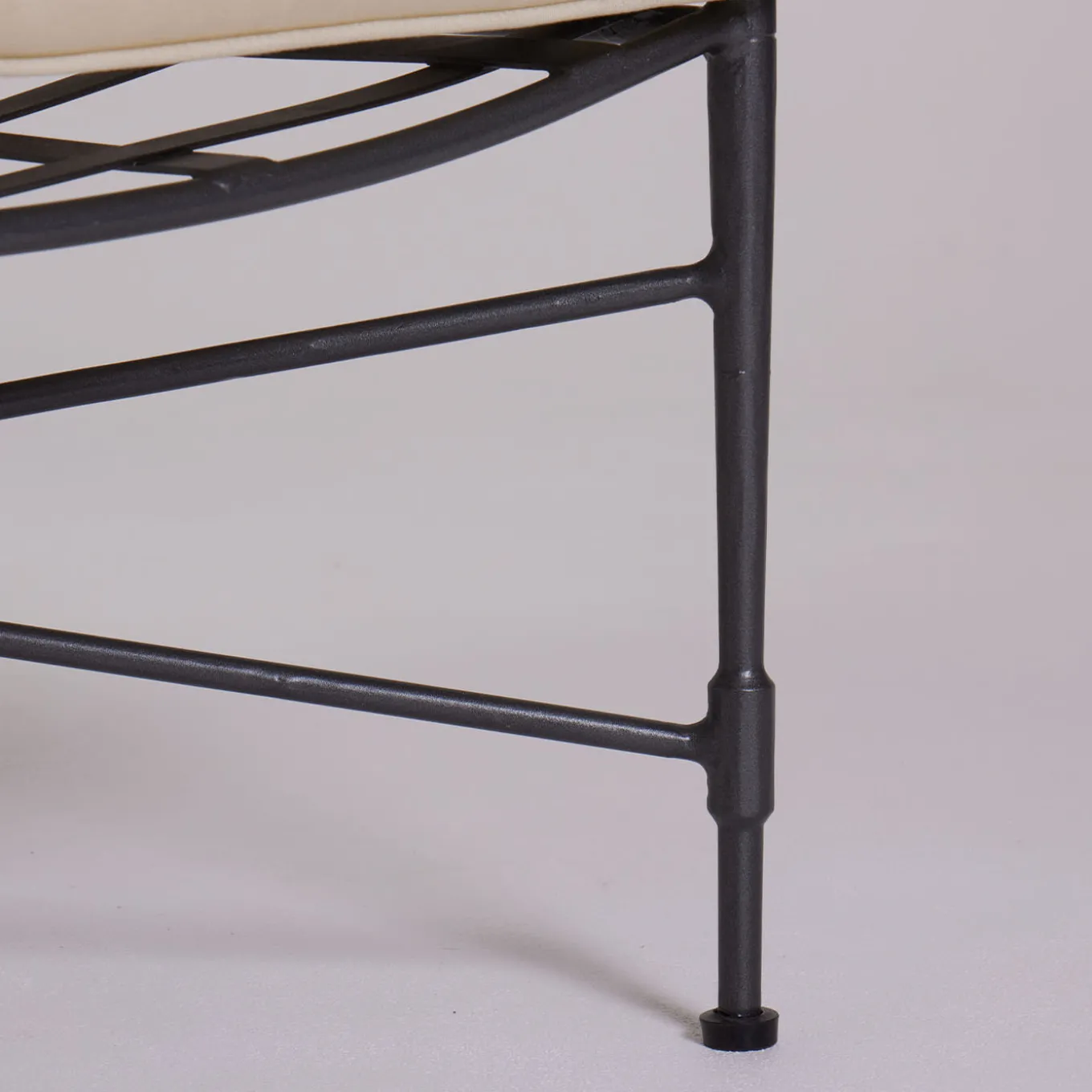 Crossweave Low Cushioned Pouf