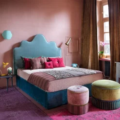 Damasco Blooming Antiqued Pink Bed Runner