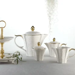 Damasco White & Gold Tea Pot