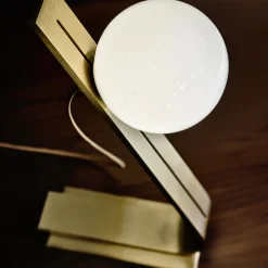 Daphne Desk Lamp