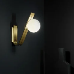 Daphne Wall Lamp