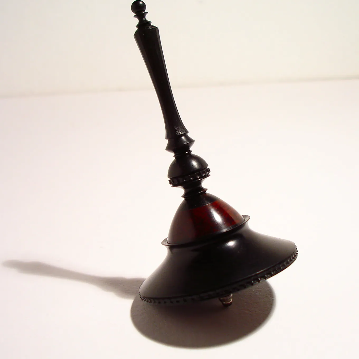 DarkStyle Spinning Top in Ebony and Snakewood