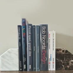 D-ENDS Set of 2 Bookends in Emperador Dark and Carrara Marble