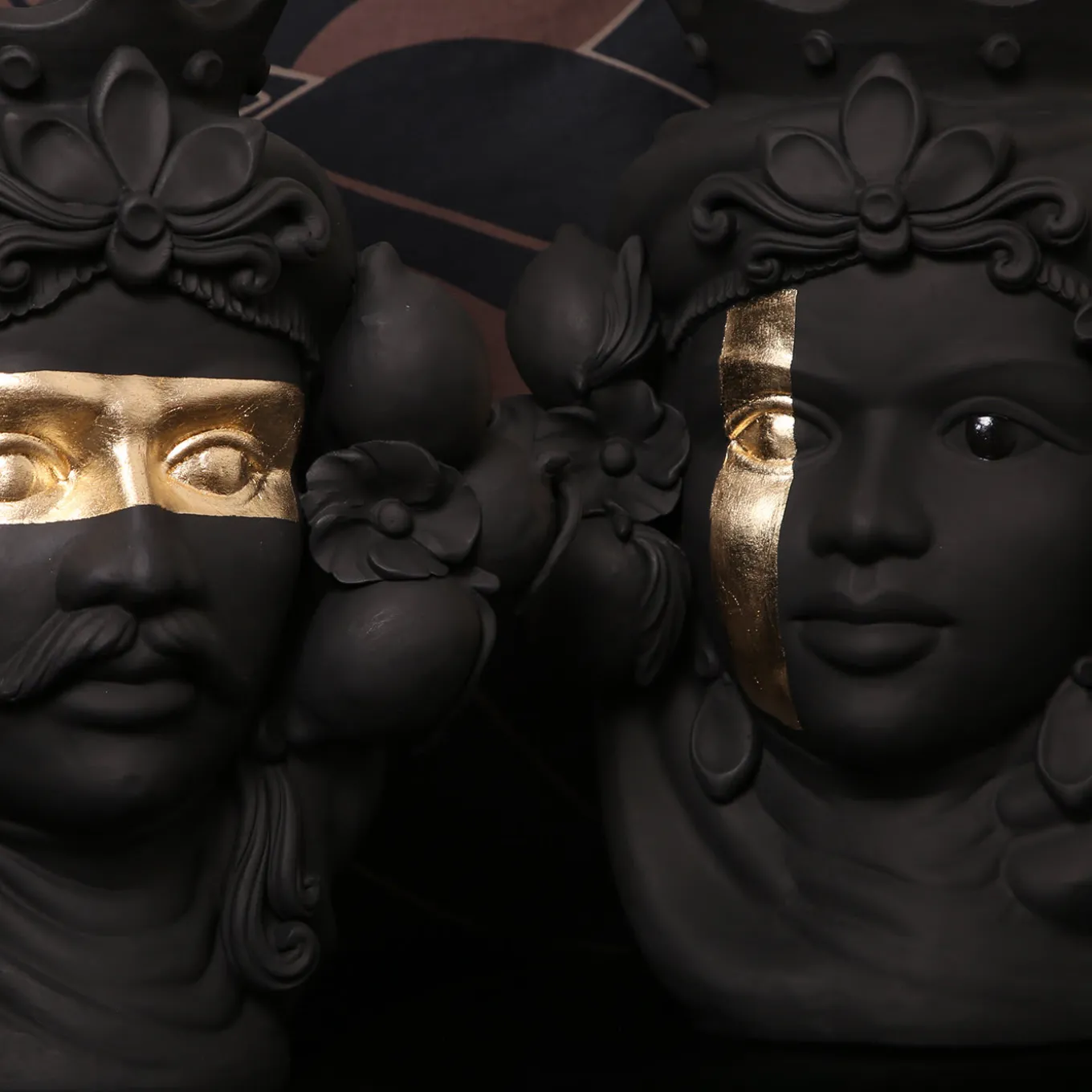 Donna Carmela Black Vase