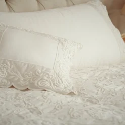 Dune Merveille Ivory Embroidered Quilt