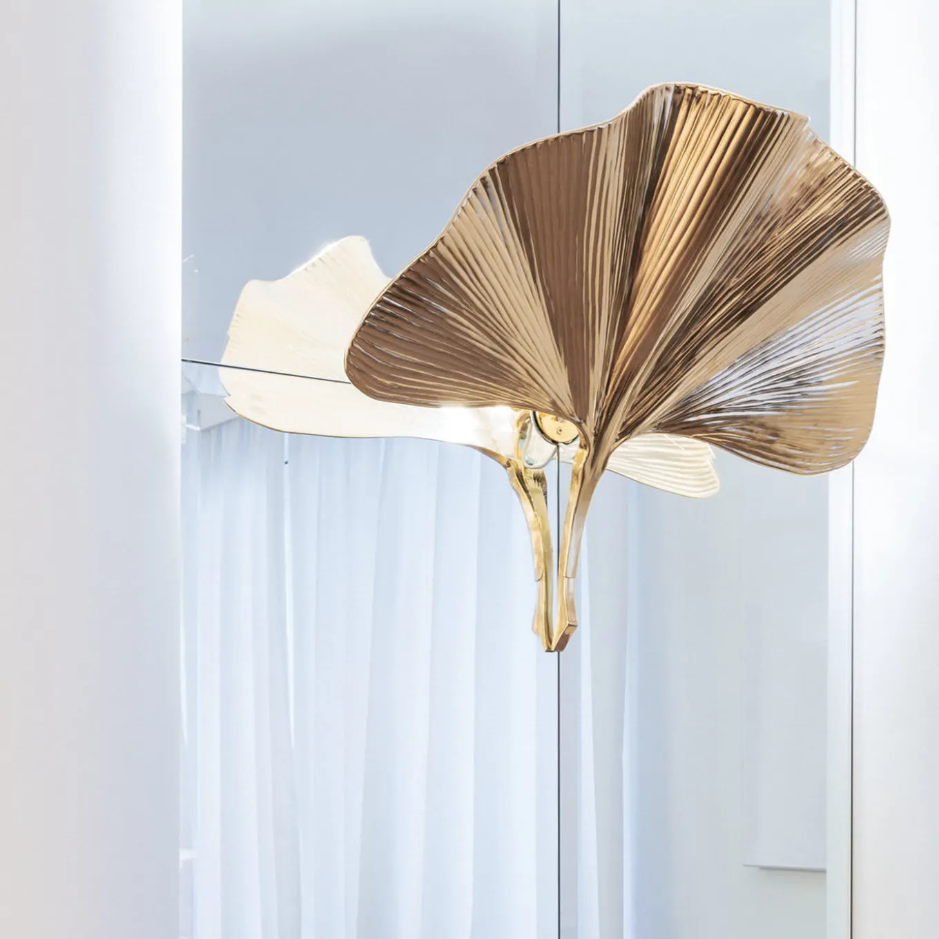 Eden Brass Wall Lamp