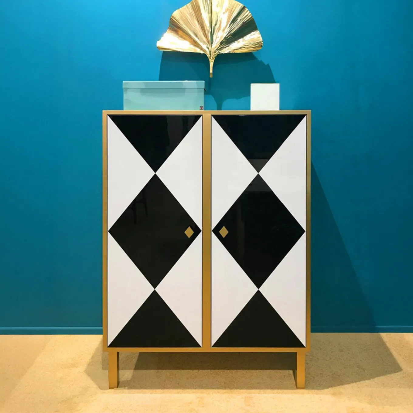 Eden Brass Wall Lamp