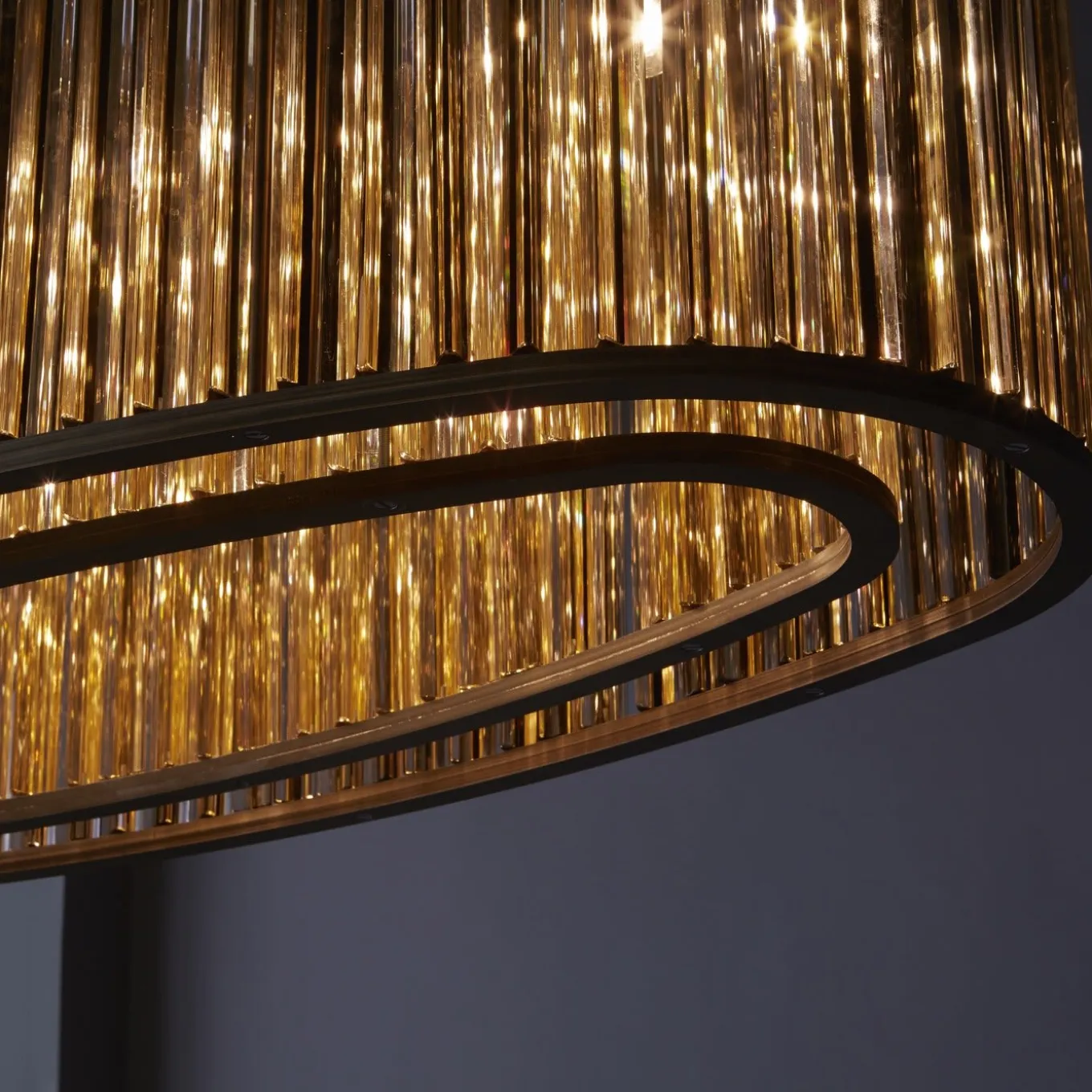 Elliptical Crown Lamp