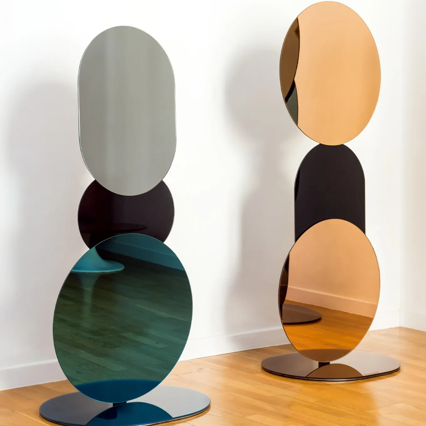 Equilibrista AM Floor Mirror