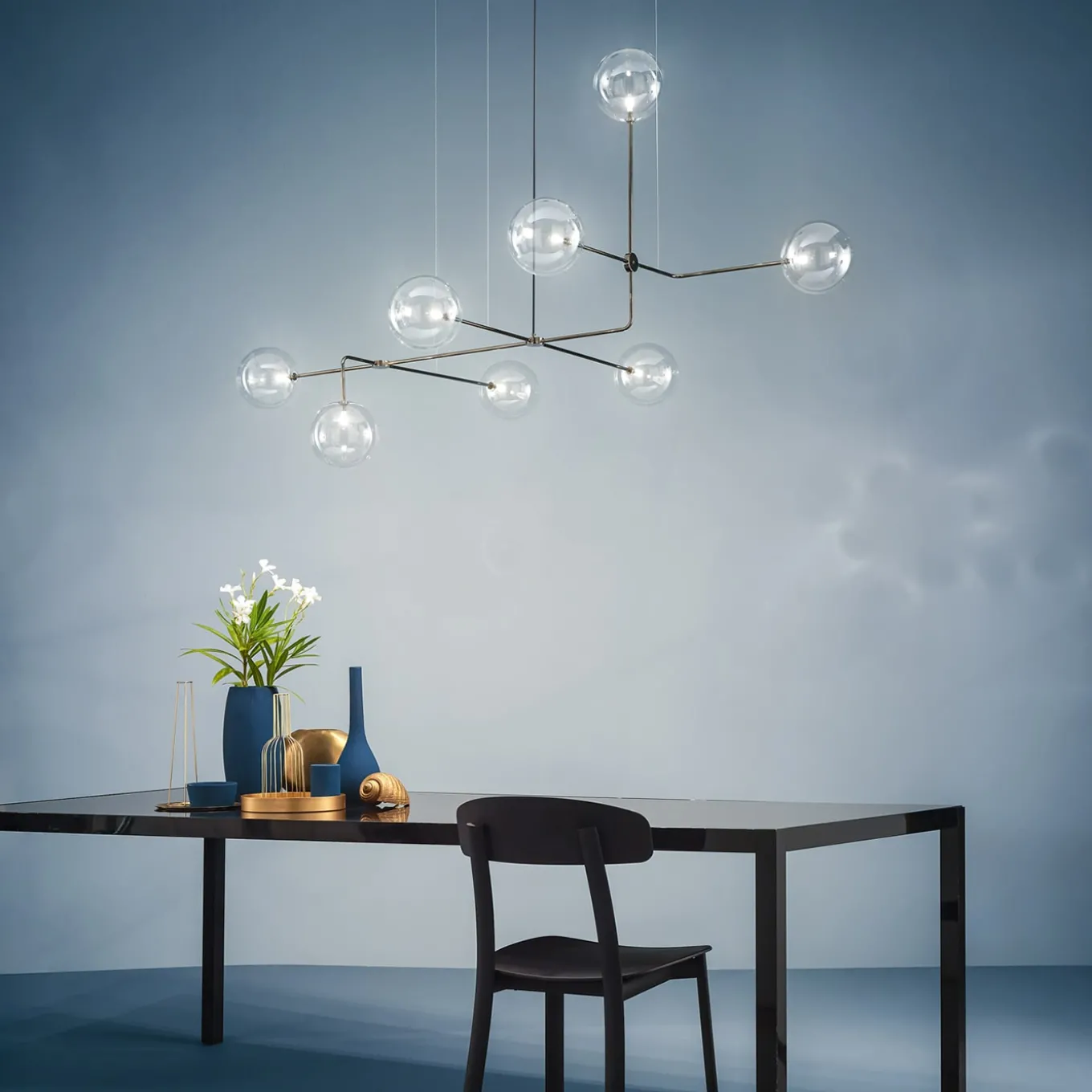 Essenza 8-Light Transparent Borosilicate Glass Chandelier