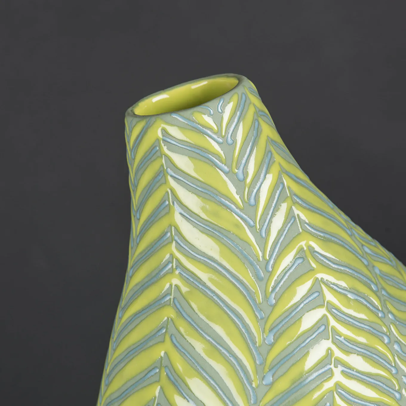 Fern Tall Bottle Base