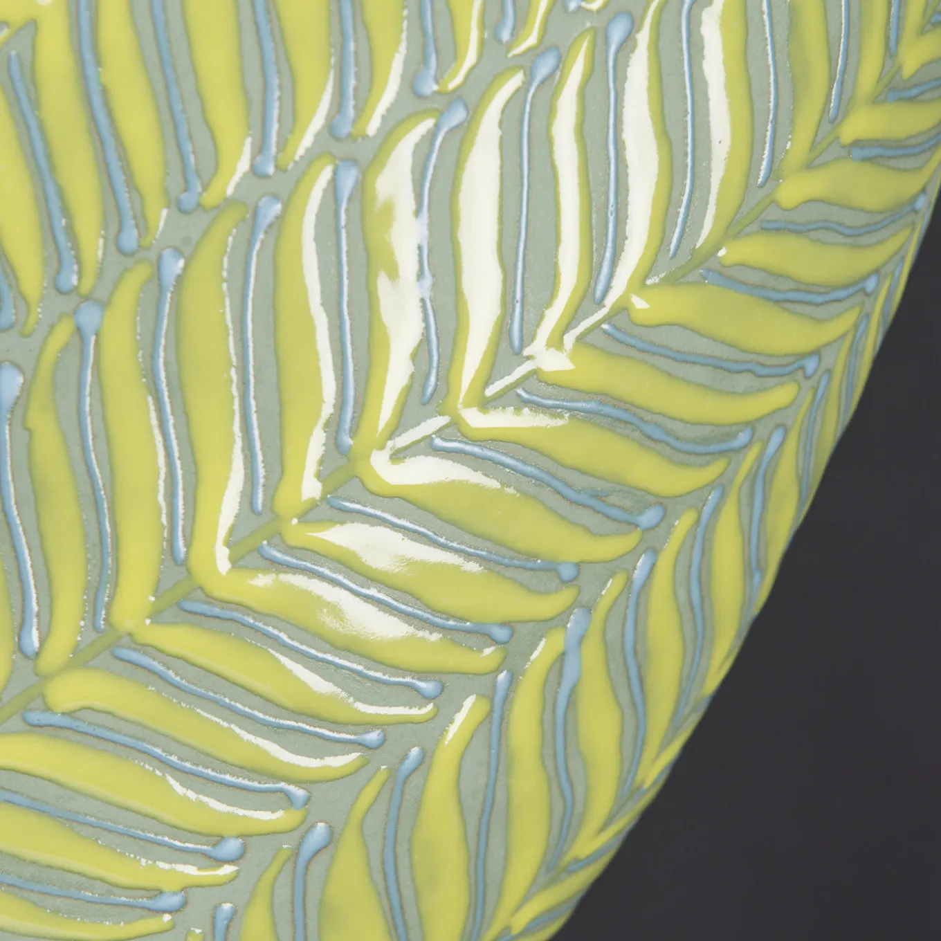 Fern Tall Bottle Base