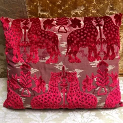 Fiere Velvet Cushion