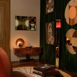 Figure M2 Green Mirror