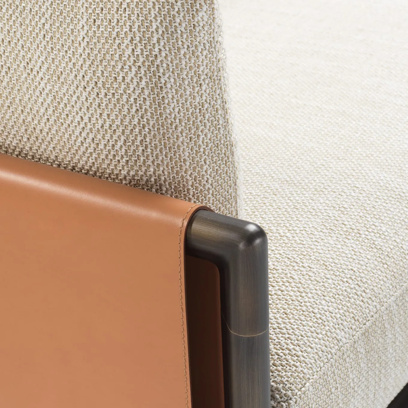 Frame L-Shaped Chaise Longue