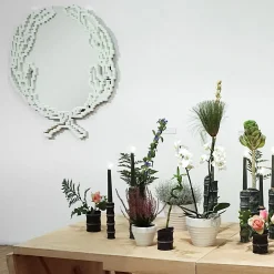 Guggenheim White Michelangelo Pot by Michele Chiossi