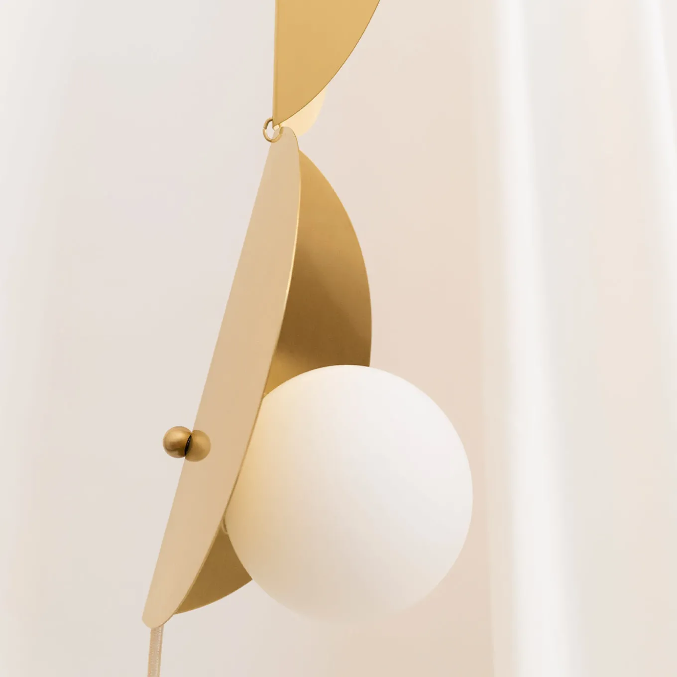 Gynoecium Mobile Light