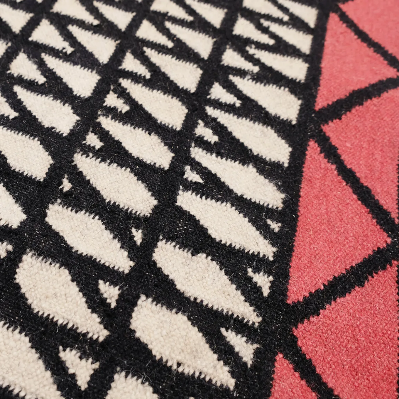 Hatches Rug Black Multicolor