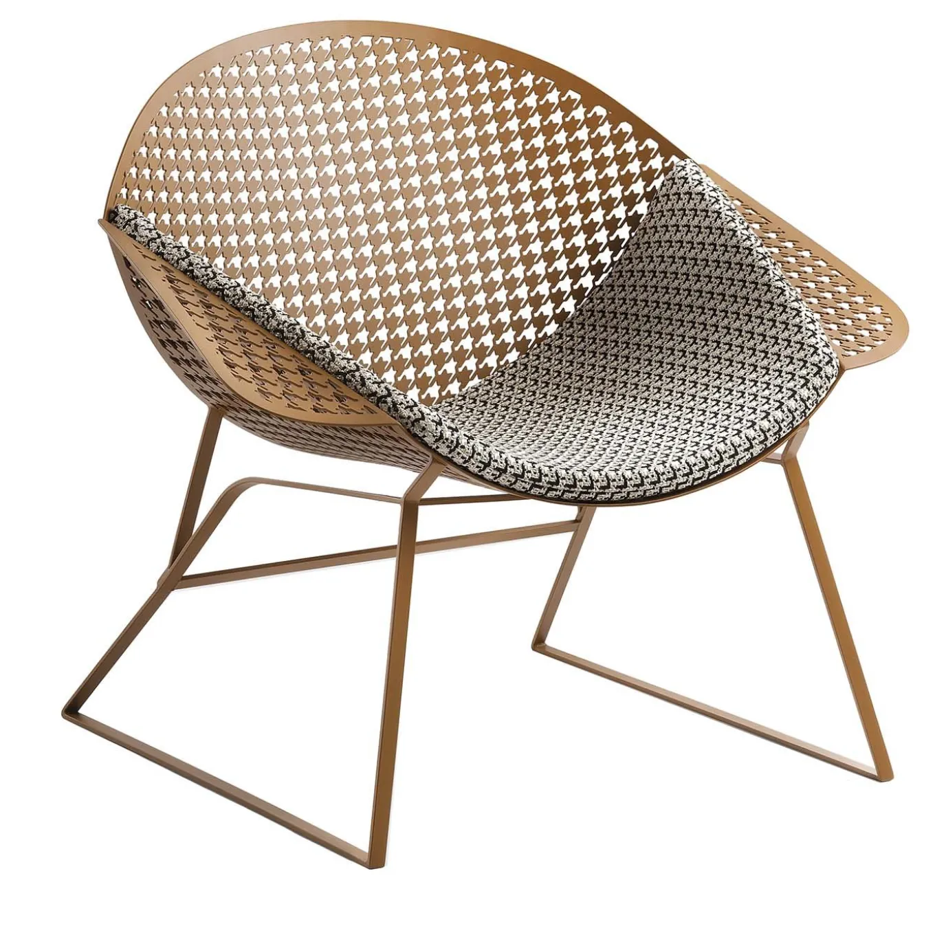 Hen Armchair with Cushion